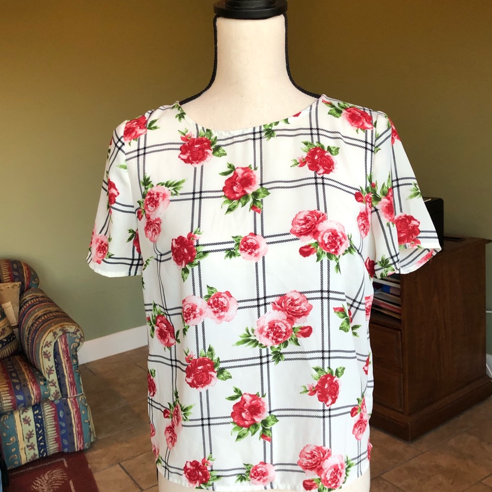 Forever 21 printed blouse tee